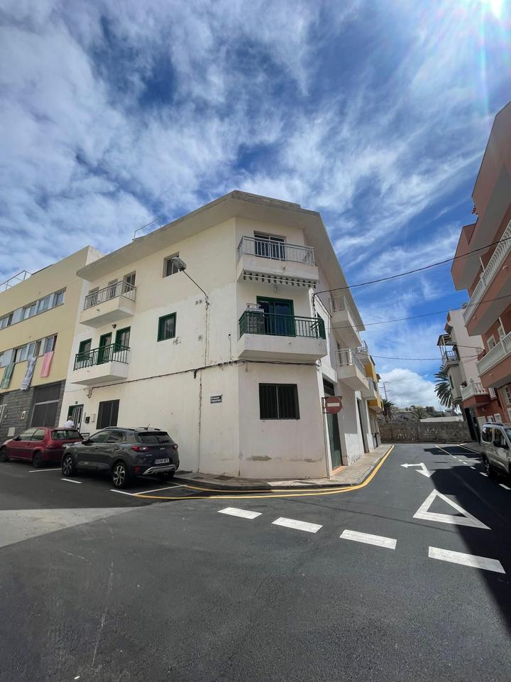 West Islands Properties