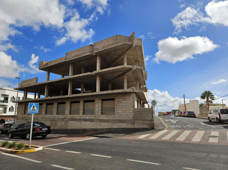 West Islands Properties