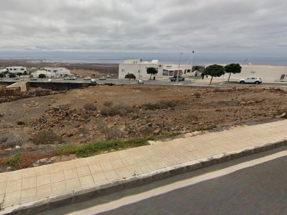 Parcela Comercial con vistas en Tías, Lanzarote