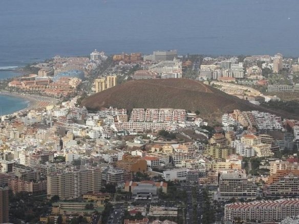 Parcela Residencial en Los Cristianos, zona Montaña Chica